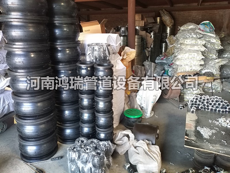 橡膠接頭 三元乙丙橡膠 絲扣橡膠接頭 螺紋橡膠接頭 橡膠軟連接 絲扣橡膠軟連接 高壓橡膠接頭