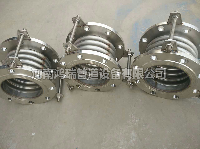 304 316L 310S 2205雙相不銹鋼金屬波紋補(bǔ)償器伸縮膨脹節(jié)船用真空